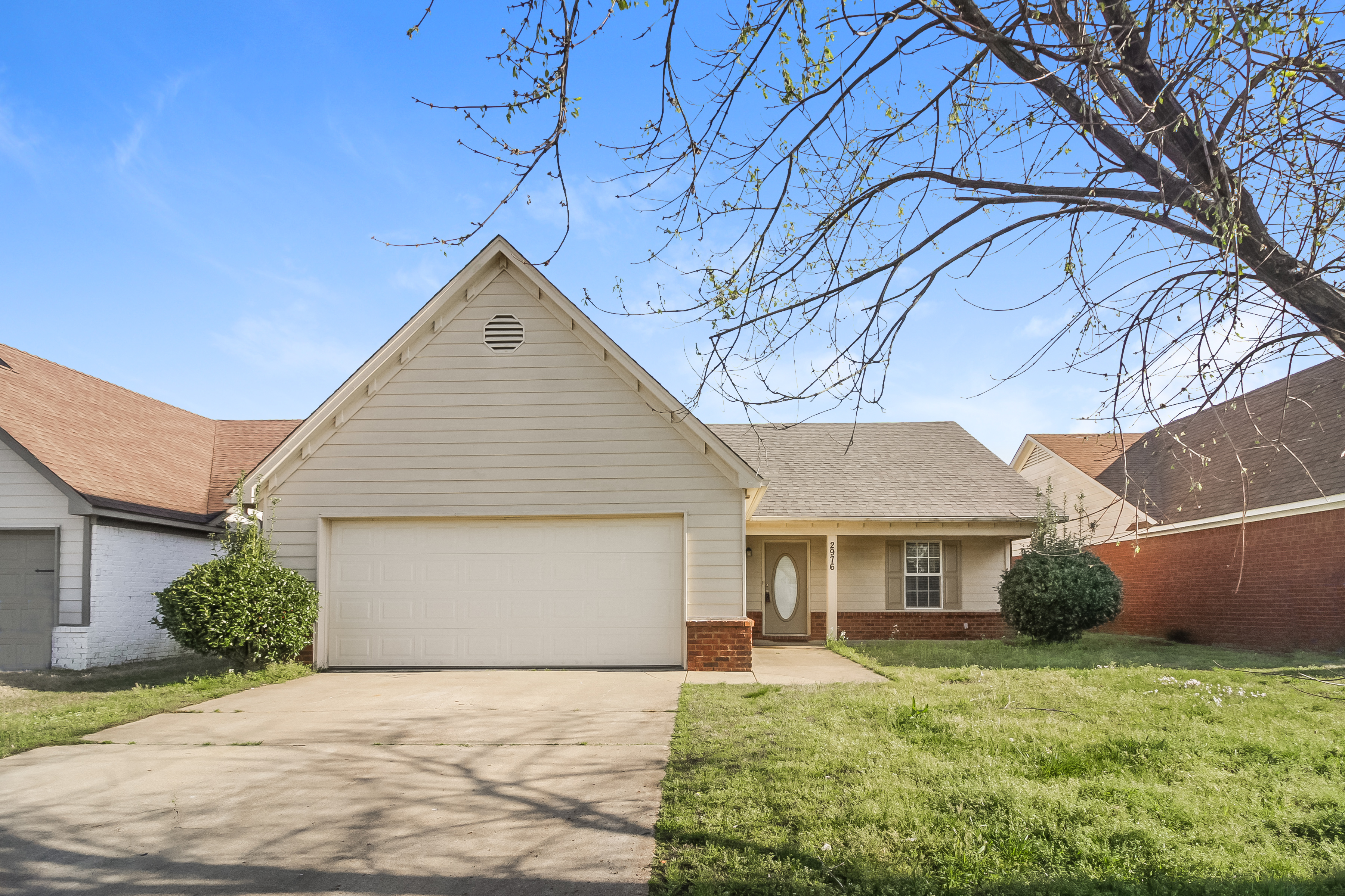 2976 Churchwell Dr Horn Lake, MS 38637